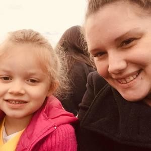 Meet your Posher, Holly